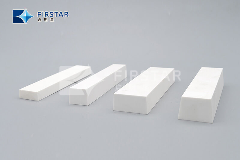 Пластина из керамики для облицовки трапециевидных труб